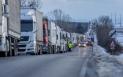 Peste 1.100 de camioane asteapta sa intre in Romania din Ucraina, prin vama Siret