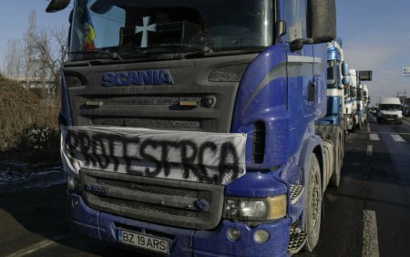 Vama Ucraina: Transportatorii si fermierii romani vor bloca joi un al treilea punct de la granita cu Ucraina