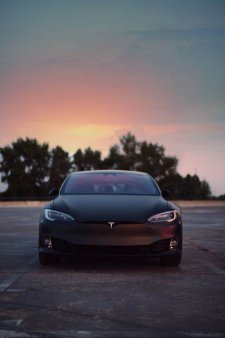 CNBC: Tesla a redus preturile automobilelor Model Y in mai multe tari din Europa