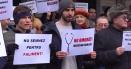 Medicii de familie clujeni refuza sa mai acorde consultatii grauite. Protest in fata Casei de Asigurari de Sanatate