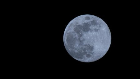 <span style='background:#EDF514'>JAPONEZII</span> incearca sa aterizeze pe Luna