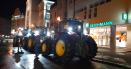 Cu tractoarele in centrul Timisoarei. Fermierii cer statului sa lupte cu mafia cerealelor din <span style='background:#EDF514'>UCRAINA VIDEO</span> FOTO
