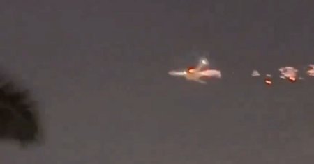 Un avion cargo Boeing a luat foc in zbor si a aterizat de urgenta la Miami | VIDEO