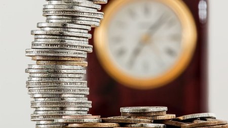 Romania pregateste introducerea salariului minim european. Variantele de calcul anuntate de Ministerul Muncii