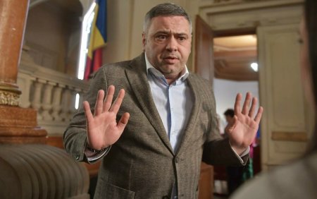 USR: Ministrul Barbu se face ca verifica smecheria pe care parlamentarul Barbu a facut-o pentru familia lui Paul Stanescu