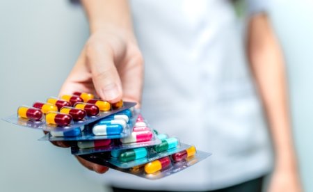 Ministerul Sanatatii: Antibioticele si antifungicele, numai cu prescriptie medicala