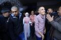 Nunta printre bombardamente. Un cuplu din Gaza s-a casatorit intr-un oras de corturi, in apropierea gardului de frontiera din sarma ghimpata | VIDEO