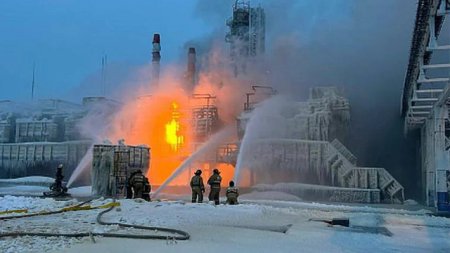 Incendiu la un terminal de gaz din Sankt Petersburg