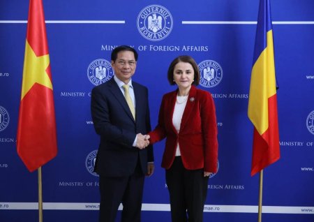 MAE: 'Ministrul Odobescu, intalnire cu omologul vietnamez; discutii <span style='background:#EDF514'>DESPRE NOI</span> oportunitati de cooperare'