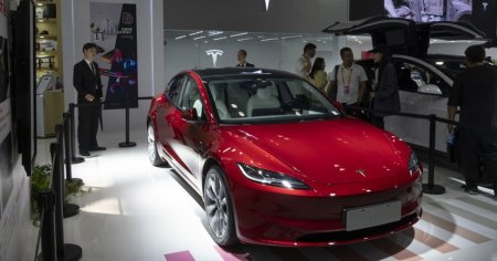 Expert, despre experienta unica a condusului unei masini electrice Tesla Model 3. Cum s-a descurcat cu o singura pedala