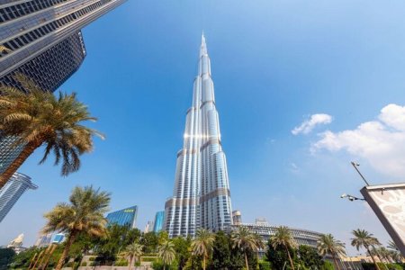 Cine sunt cei cinci oameni care au ajuns in varful Burj Khalifa