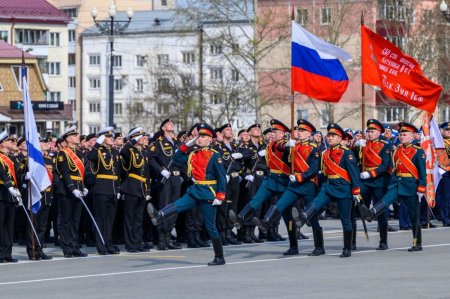In noua Rusie militarizata, toata lumea poarta pantaloni. Ce arata reactiile dure dupa petrecerea 