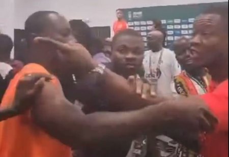 Incidente <span style='background:#EDF514'>STUPEFIANT</span>e la Cupa Africii » Jurnalistii senegalezi si guineeni, aproape de bataie la conferinta!