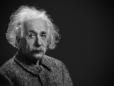 Un baiat de 12 ani i-a depasit pe Einstein si <span style='background:#EDF514'>HAWK</span>ing la testul IQ si a fost acceptat in Mensa