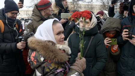 Rusoaicele protesteaza: Ne vrem sotii inapoi