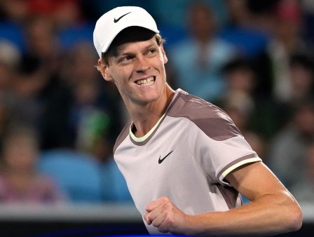 Jannick Sinner ajunge in premiera intre primii patru la Australian Open. Urmeaza duelul cu Novak Djokovic