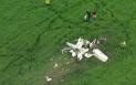 Un <span style='background:#EDF514'>ADOLESCENT DE 16 ANI</span> care pilota singur un avion a murit dupa ce aeronava s-a prabusit. VIDEO