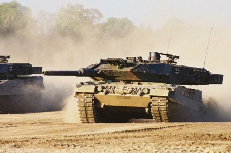 Lituania vrea sa cumpere un batalion de tancuri de tip Leopard 2 de la Germania. Berlinul vrea sa instaleze pana in 2027 o brigada in Lituania