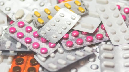 Ordinul privind eliberarea antibioticelor, criticat de Colegiul Farmacistilor din Bucuresti