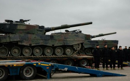 O tara din NATO a anuntat oficial ca vrea sa cumpere un batalion de tancuri de tip <span style='background:#EDF514'>LEOPARD</span> 2. Se invecineaza cu Belarus