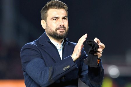 Adrian Mutu, prezentat la CFR Cluj » Pe ce perioada se intinde contractul si ce salariu va avea 