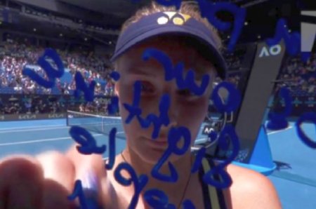 Mesajul scris pe camera de Dayana Yastremska, ucraineanca ajunsa in semifinalele Australian Open