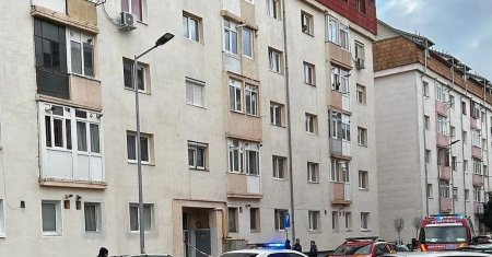 Tragedie la Sibiu. Un copil de 3 ani a cazut de la etajul 5 al unui bloc