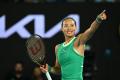 Zheng Qinwen o invinge pe Yastremska si o va intalni pe Sabalenka in finala Australian Open