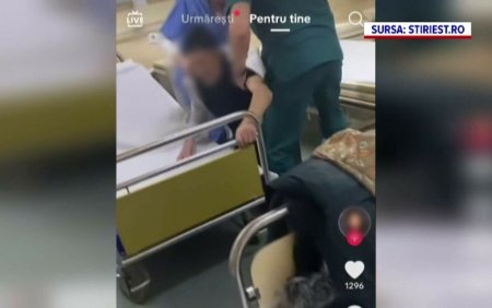 Reactia spitalului din Barlad dupa ce un pacient de 73 de ani a fost bruscat de o <span style='background:#EDF514'>INFIRMIERA</span> si un brancardier