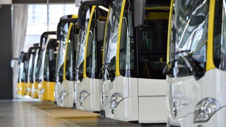 Bucuresti va beneficia de 100 de tramvaie noi, 100 de noi troleibuze si 100 de autobuze electrice