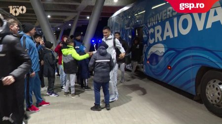 Universitatea Craiova - FCSB. Autocarul oltenilor a ajuns la stadion