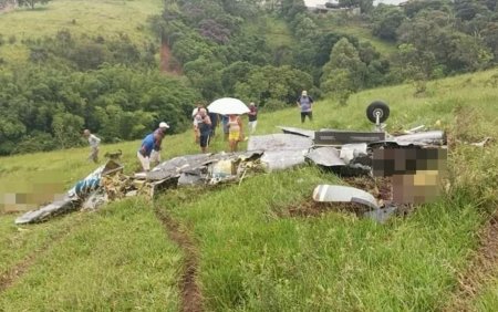 Un avion s-a rupt in aer si s-a prabusit, in Brazilia. Nu exista supravietuitori