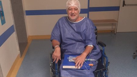 Catalin Crisan a fost operat de urgenta: Am indurat dureri groaznice. Starea artistului, dupa ce a ajuns pe patul de spital