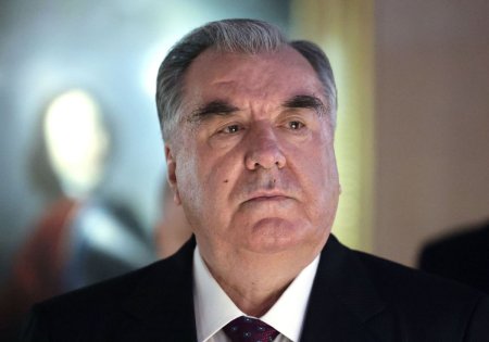 Presedintele Tadjikistanului cere populatiei sa aiba pana la doi ani de rezerve alimentare din cauza schimbarilor climatice