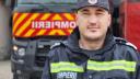 Erou in <span style='background:#EDF514'>UNIFORMA</span>. Pompierul Marian Radoaca a salvat viata unui barbat aflat in pericol in apele inghetate ale unui lac