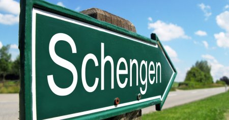 Europarlamentarul Siegfried Muresan sustine ca ideea mini Schengen este o copilarie. Comisia Europeana nu comenteaza propunerea