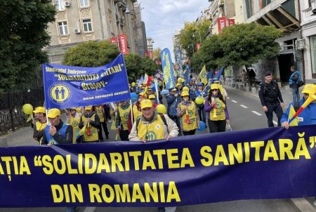 <span style='background:#EDF514'>FEDERATIA SOLIDARITATEA SANITARA</span> continua protestele si ameninta cu greva generala: Oferta Guvernului este insuficienta