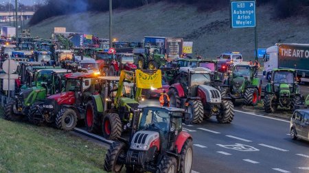 Fermierii protestatari incearca sa blocheze un mare port din Belgia