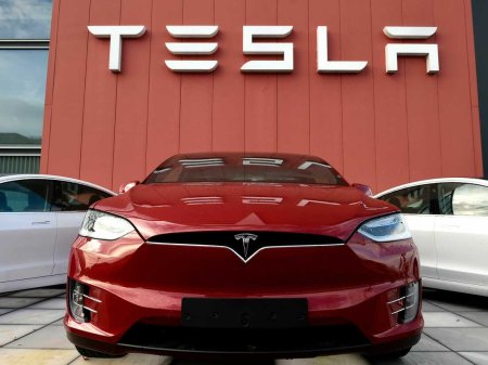 Elon Musk se teme ca ar putea fi indepartat de la conducerea Tesla