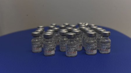 Romania primeste o oferta din Polonia, dupa ce Pfizer a cerut tarii noastre o suma uriasa pentru vaccinurile neplatite | Avocat: Aparare comuna, dar cu echipe diferite