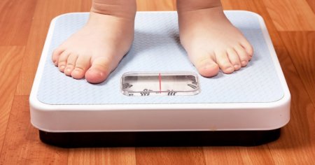 Obezitatea infantila, prevenita prin suplimentarea nutrientilor luati de mamici inainte si in timpul sarcinii