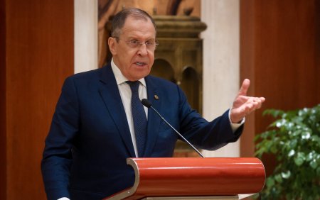 Lavrov respinge sugestiile absurde ca Rusia ar putea invada alte natiuni. Noi am anuntat obiectivele in mod deschis