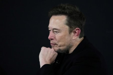 Lovitura pentru Elon Musk. Pachetul salarial de 55 de miliarde de dolari de la Tesla a fost anulat