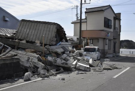 Supravietuitorii cutremurului din Japonia traiesc in conditii insalubre si fara <span style='background:#EDF514'>APA CURENTA</span>