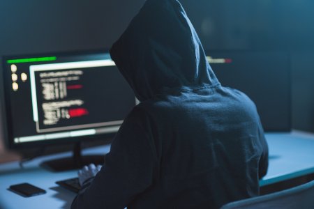 Atac cibernetic masiv al hackerilor asupra site-ului DNSC
