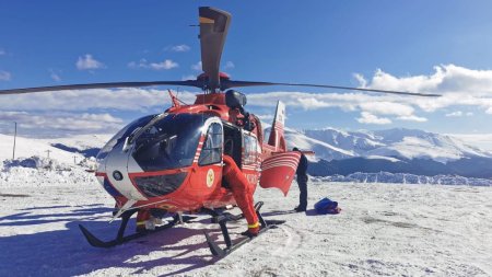 Cetatean german, accidentat la schi pe <span style='background:#EDF514'>MUNTELE MIC</span>. Elicopterul SMURD a fost solicitat de urgenta