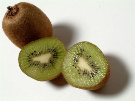 Doua fructe de kiwi pe zi timp de cel putin 4 zile: reteta starii de bine, conform stiintei