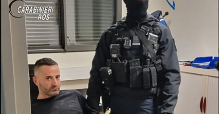Un sef al mafiei italiene si mana sa dreapta, arestati in Corsica si Spania: Doi fugari periculosi