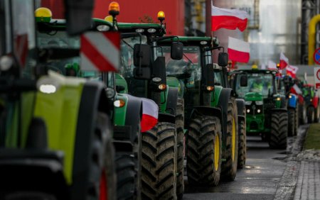 Fermierii polonezi anunta blocarea drumurilor din toata tara si a frontierei cu Ucraina. Rabdarea noastra s-a epuizat