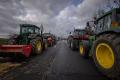 Fermierii francezi incep sa ridice blocajele rutiere, in urma unor promisiuni de ajutor din partea Guvernului
